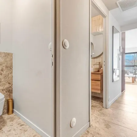 Gray D'Albion - Ascenseur - A 2 Mn Du Palais